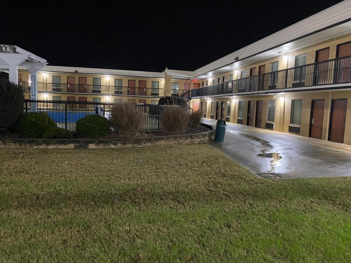 Quality Inn Elizabeth City Near University Exterior photo